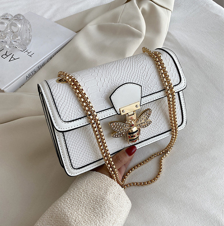 Stylish Chain Shoulder Trendy Retro Messenger Bag - Purse-sway-ion.com