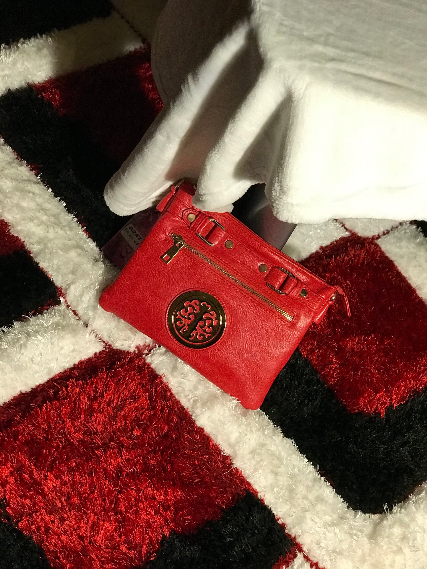 Classy City C.B. - Purse-sway-ion.com